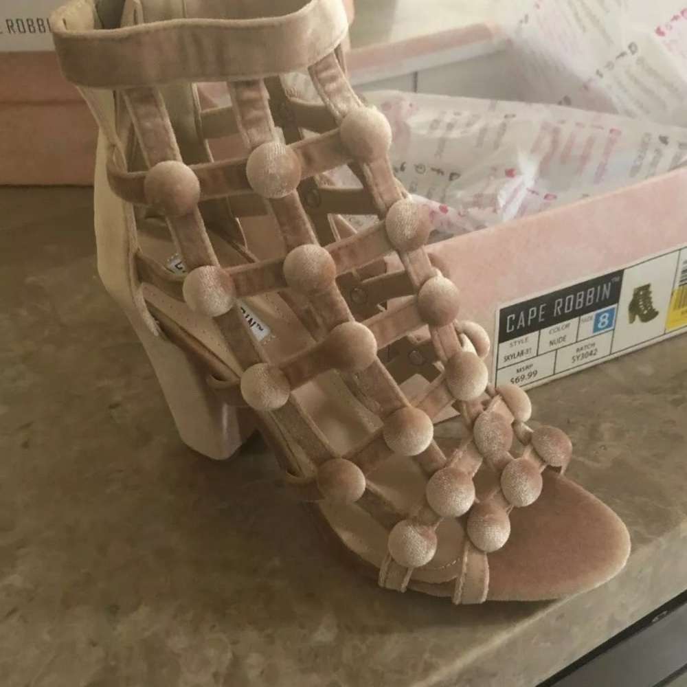Cape Robbin Collection Nude sandal